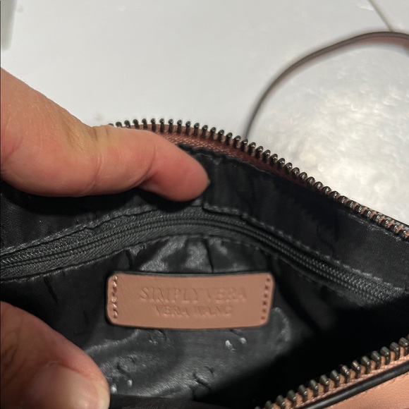 Simply Vera Vera Wang Blush Crossbody Bag - Picture 6 of 8